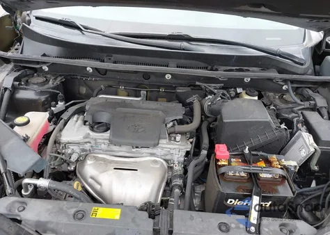 2015 Toyota Rav4 Xle z USA, uszkodzony, nr VIN 2T3WFREVXFW185602